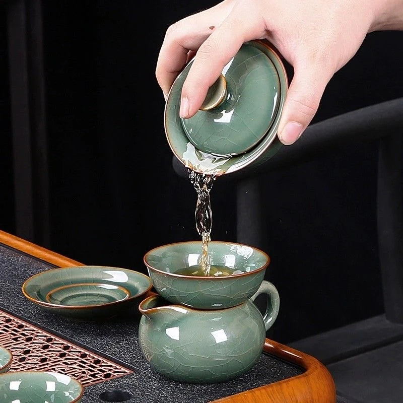 Green-glazed tea sets