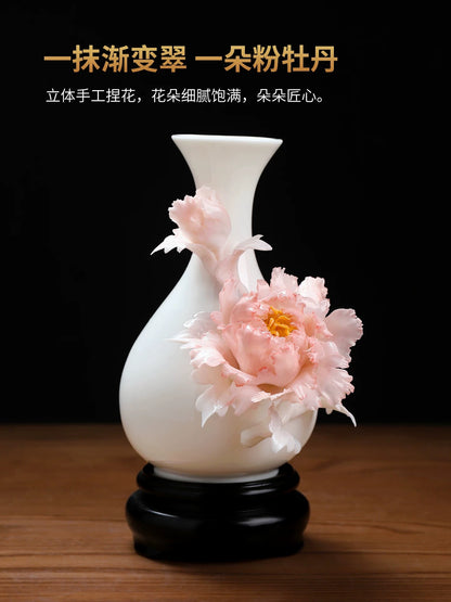 Classic porcelain vase 2