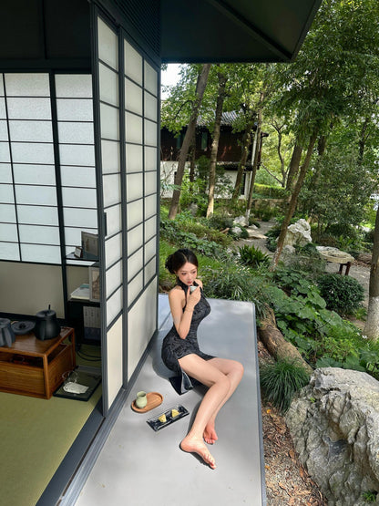 The cheongsam of a tea artist 3