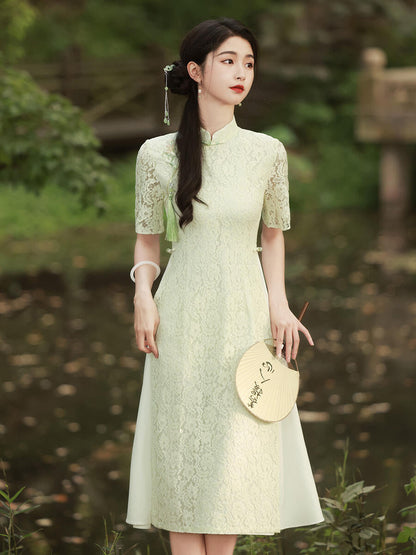 The cheongsam of a tea artists